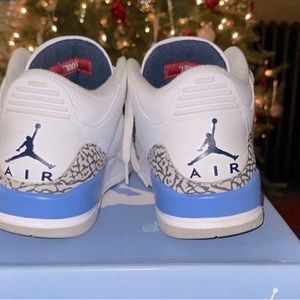 Jordan 3 UNC